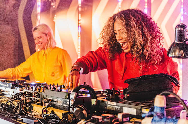 ヒストリー オブ ハウスミュージック 歴史 シカゴ ニューヨーク 音楽 ダンス クラブ