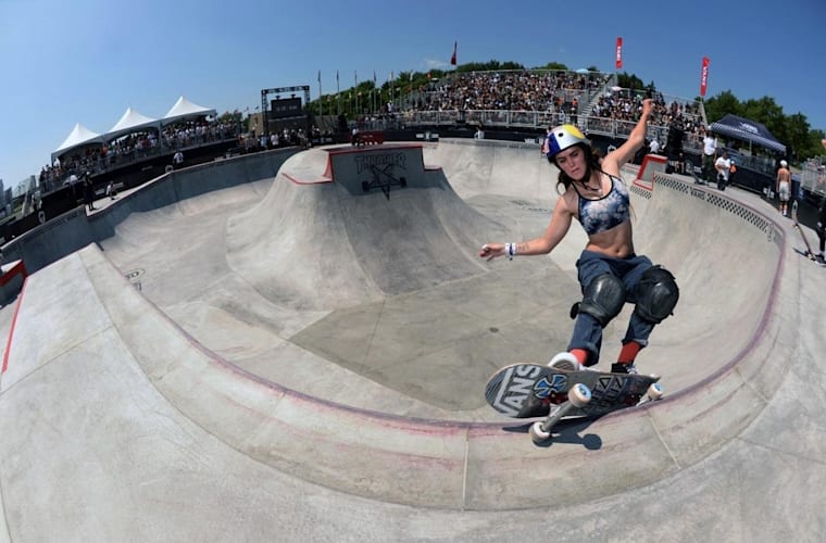 9 Easy Skateboard Tricks For Beginners