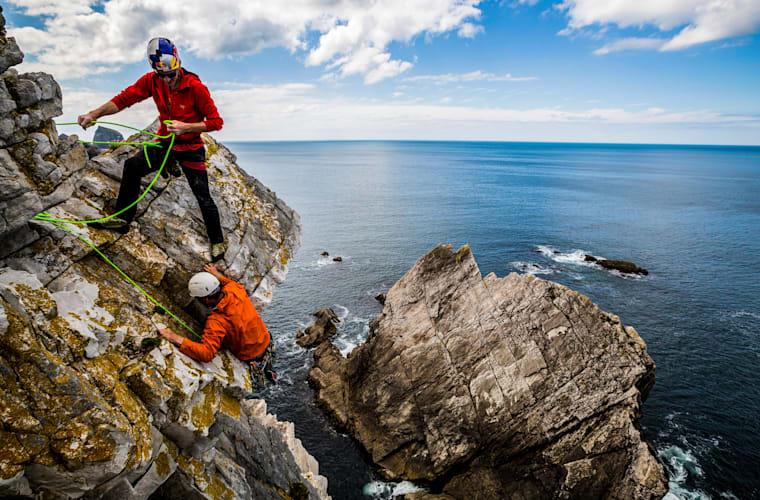 スクランブリング初心者用ガイド クライミング トレッキング 登山 方法