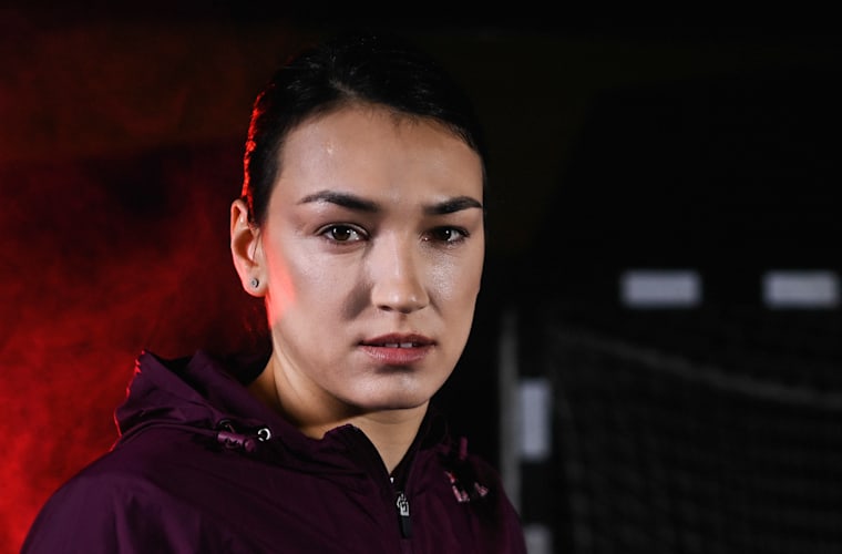 Interviu Cristina Neagu E De Neoprit