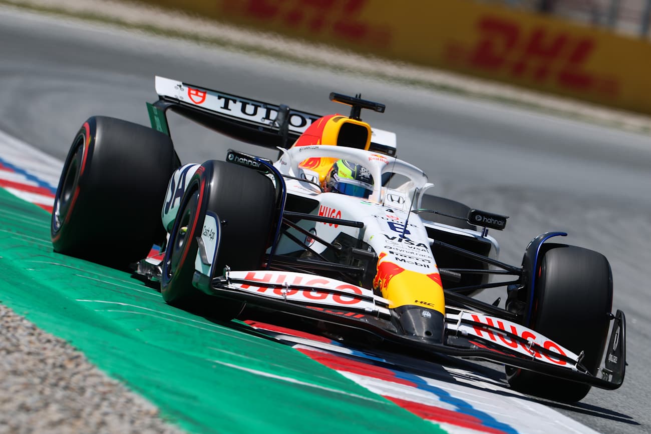 Isack Hadjar en piste lors des essais du Grand Prix de F1 d’Espagne 2025.