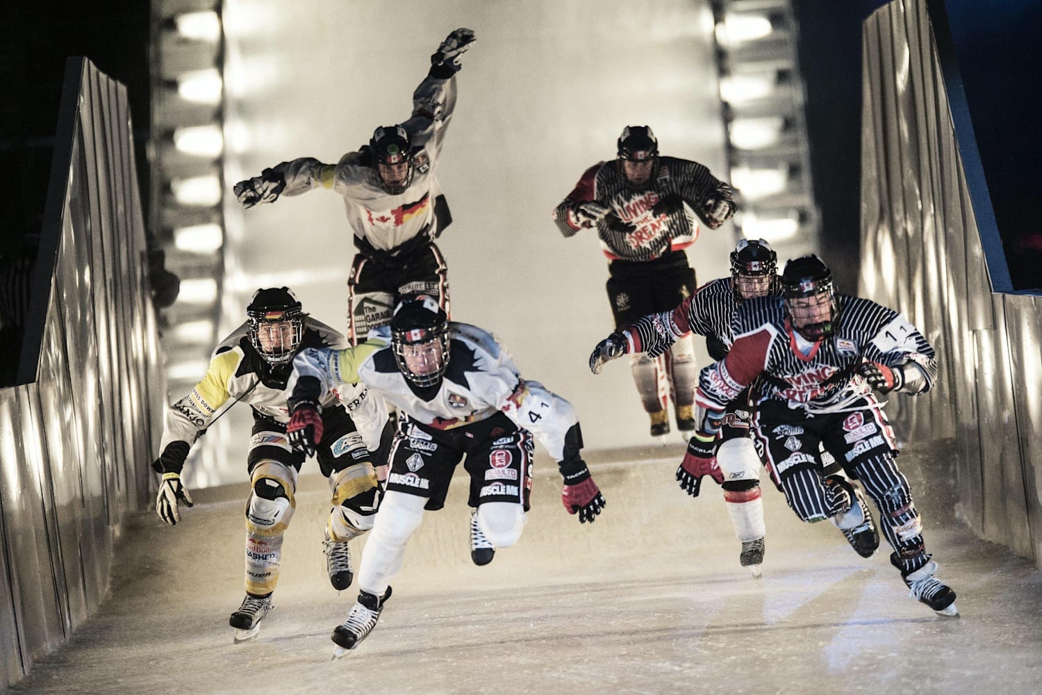 Red Bull Crashed Ice Qualifier Denver Si los derechos de autor de cualquier imagen png le pertenecen, ¡contactenos y lo eliminaremos! red bull