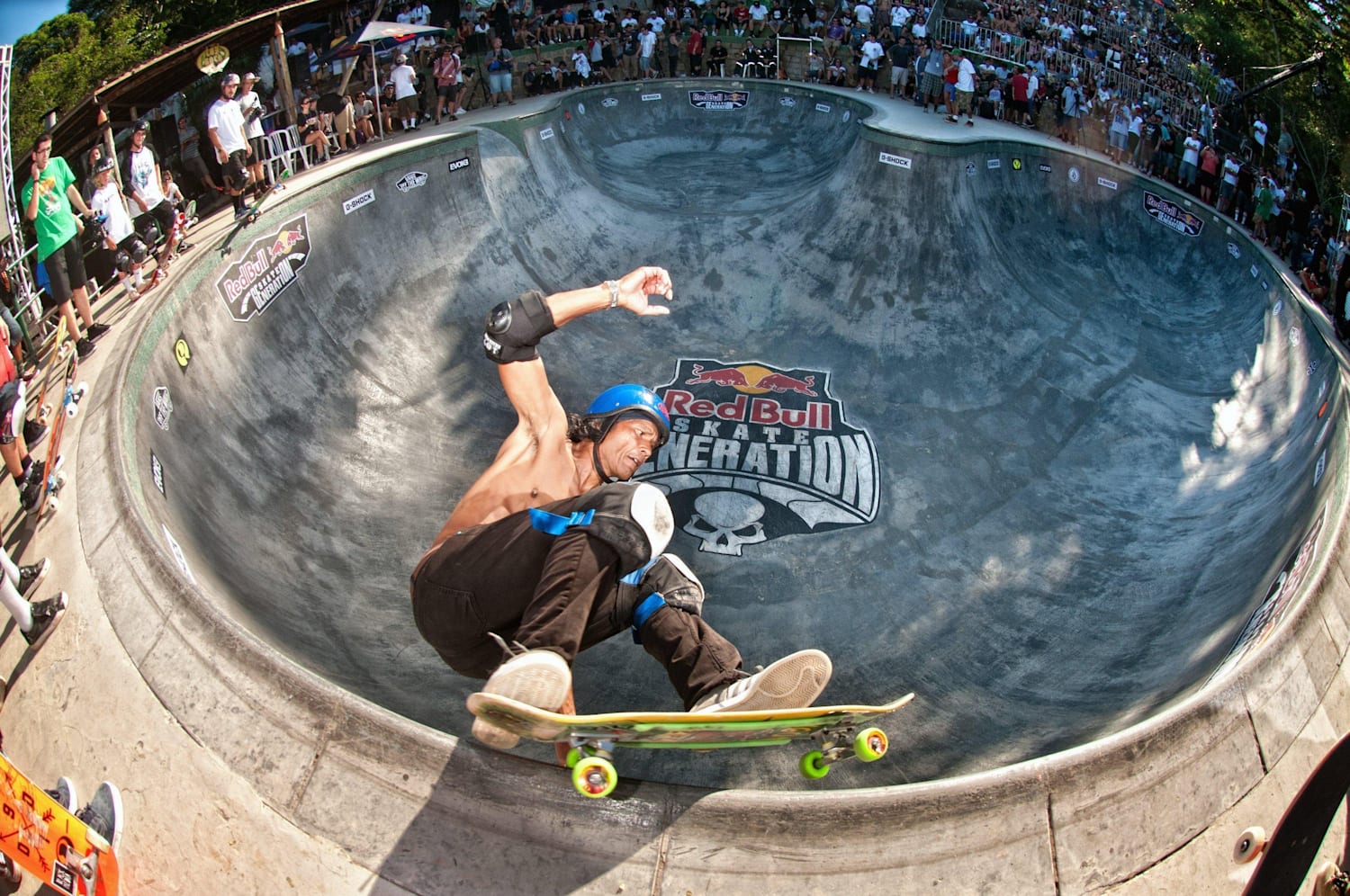 Tenis red bull skate 2025