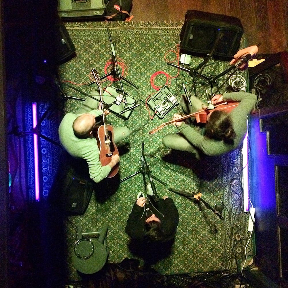 buyuk ev ablukada nublu sahnesindeydi