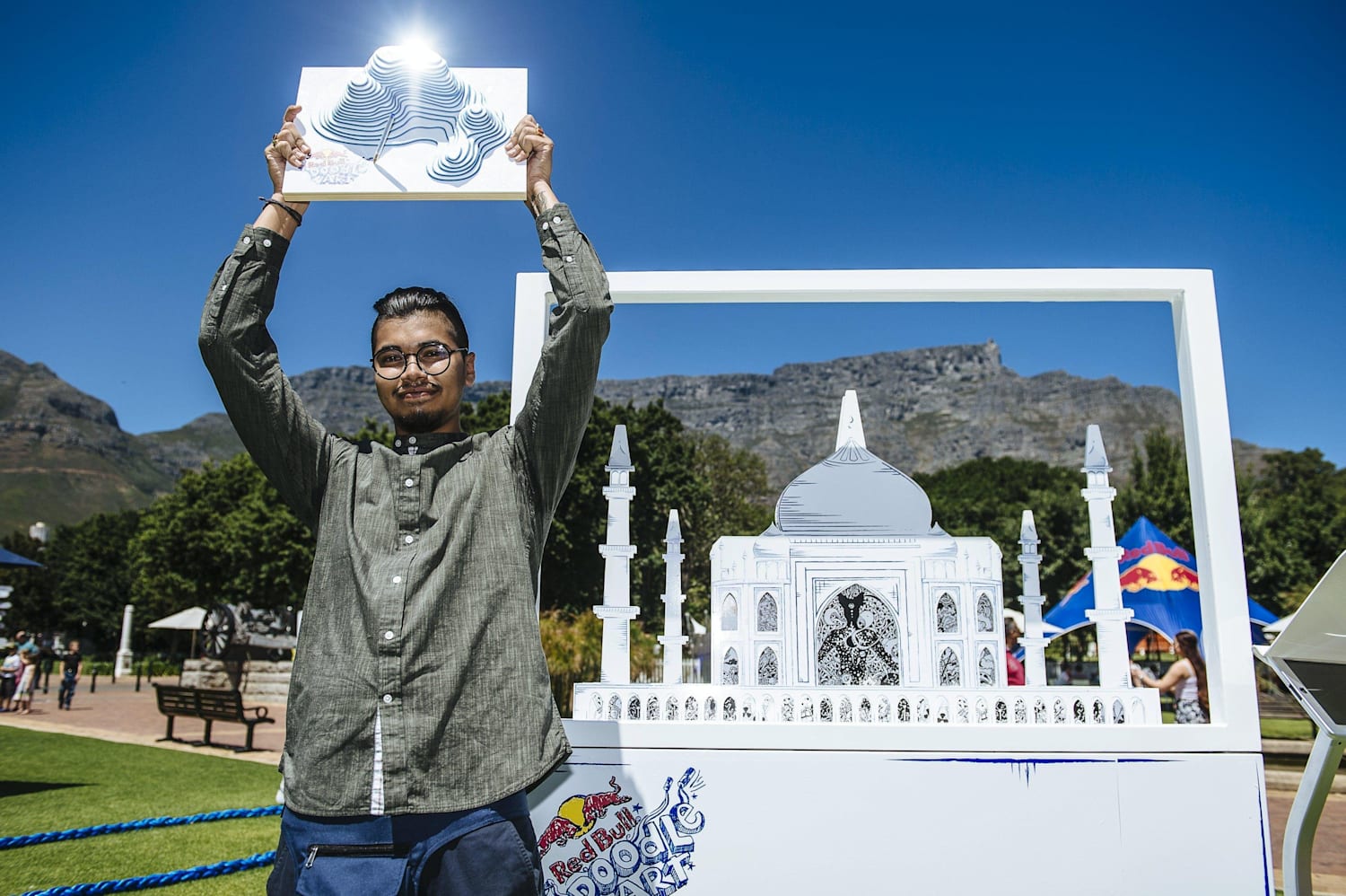 Guwahati Boy Wins Red Bull Doodle Art 2014 Doodle sanati, doodle desenleri, ajandalar hakkinda daha fazla amazon art houses the finest in art drawings in mediums such as pencil, charcoal, and more. red bull doodle art 2014