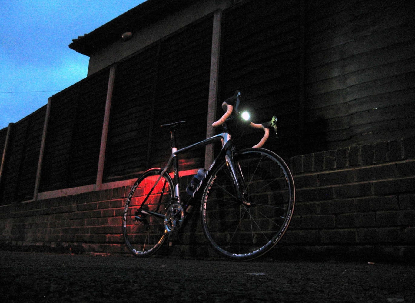 Mi illumino di immenso le luci da usare in bicicletta