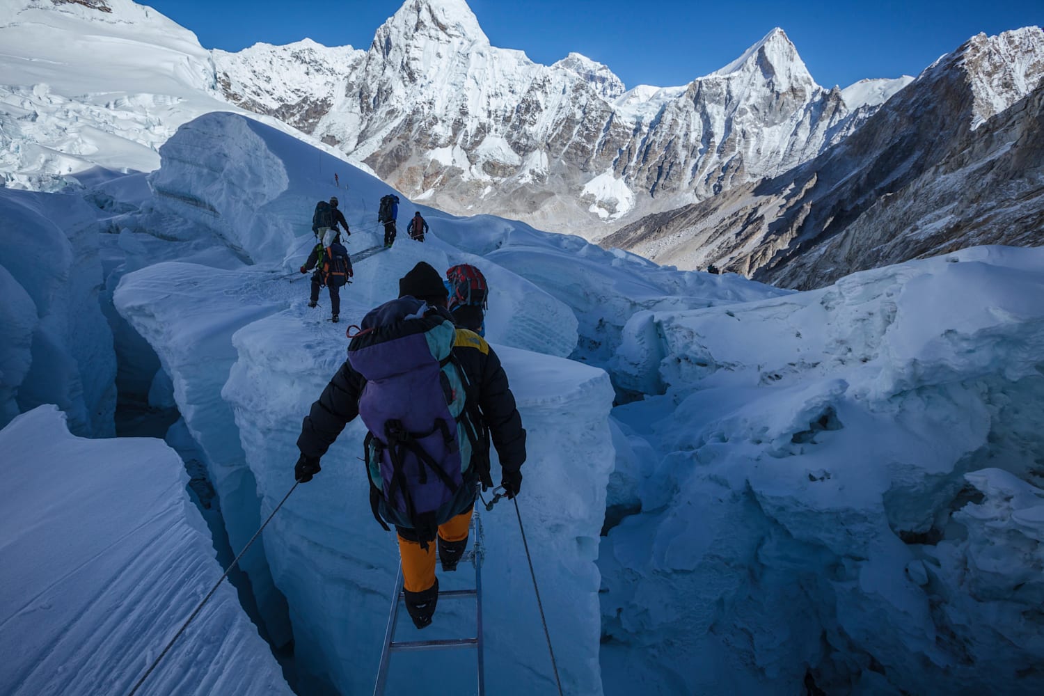 Mount Everest NaveedKhushveer
