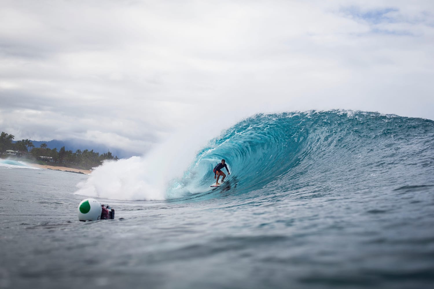 leon glatzer der deutsche profi surfer im interview