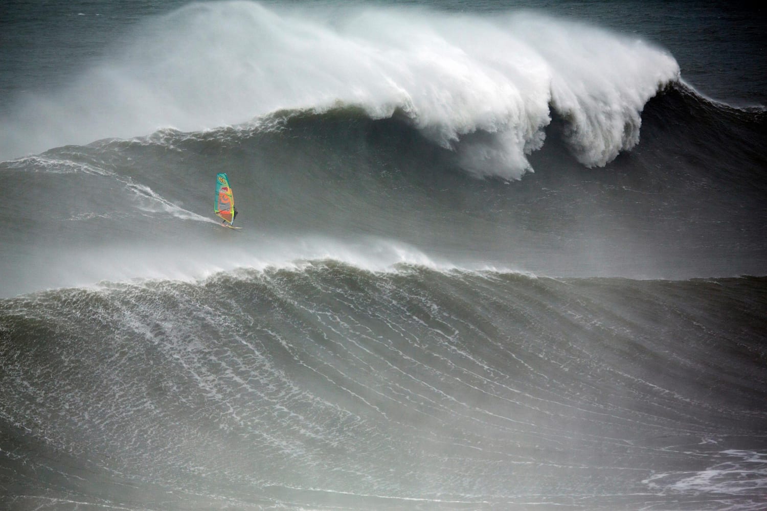 Windsurfing shop big waves