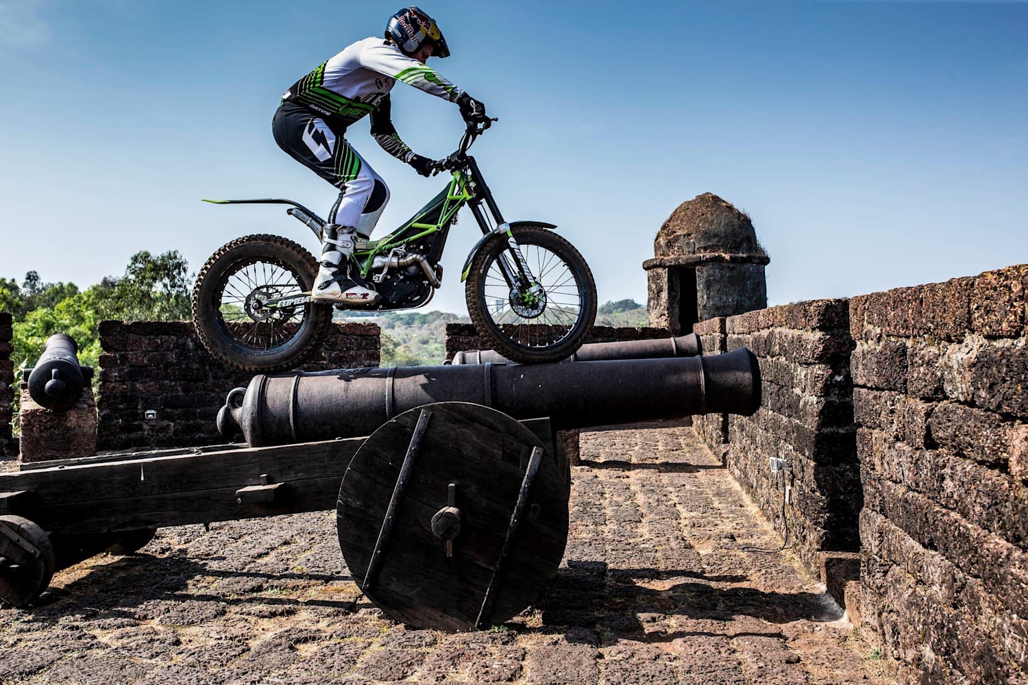 Red bull trial bike top