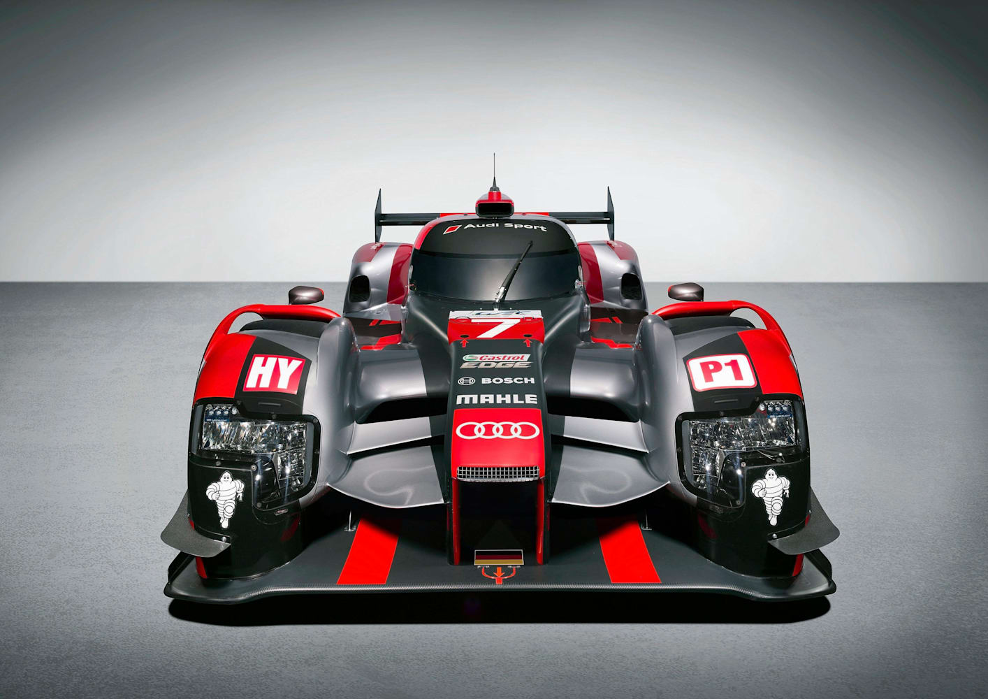 Audi r18 shop
