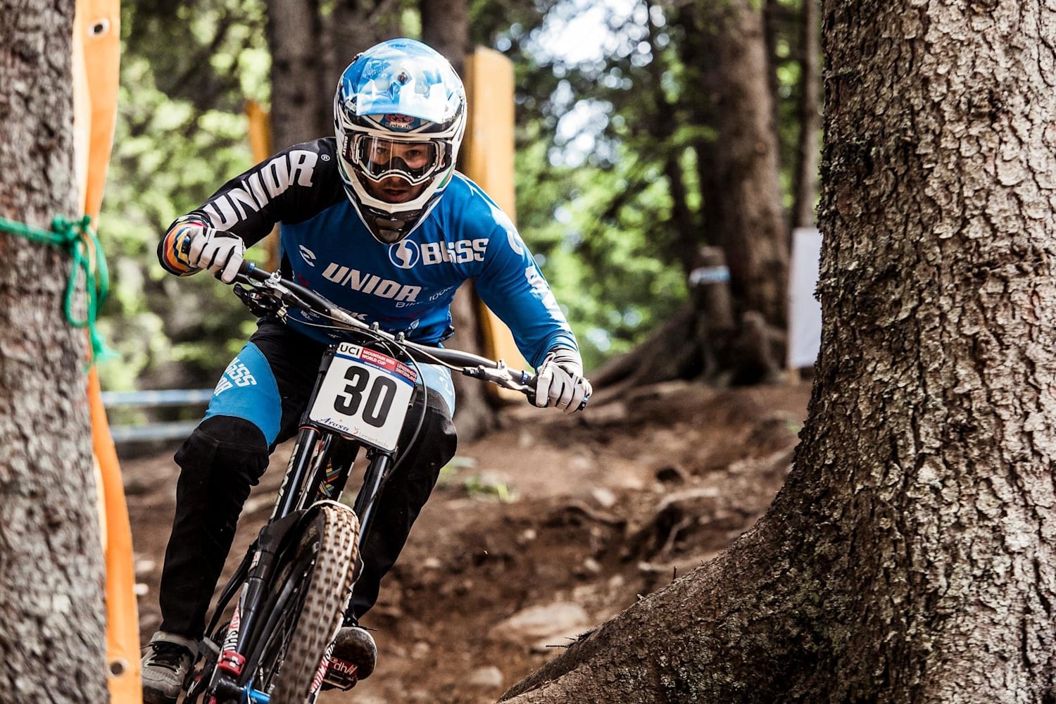 How to choose your next MTB helmet Buyer s guide