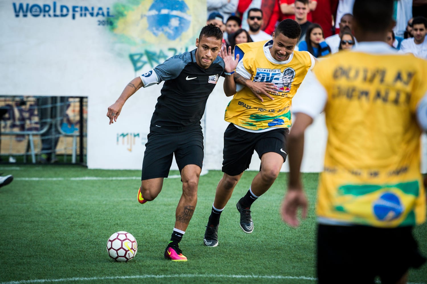 Neymar 5 outlet a side