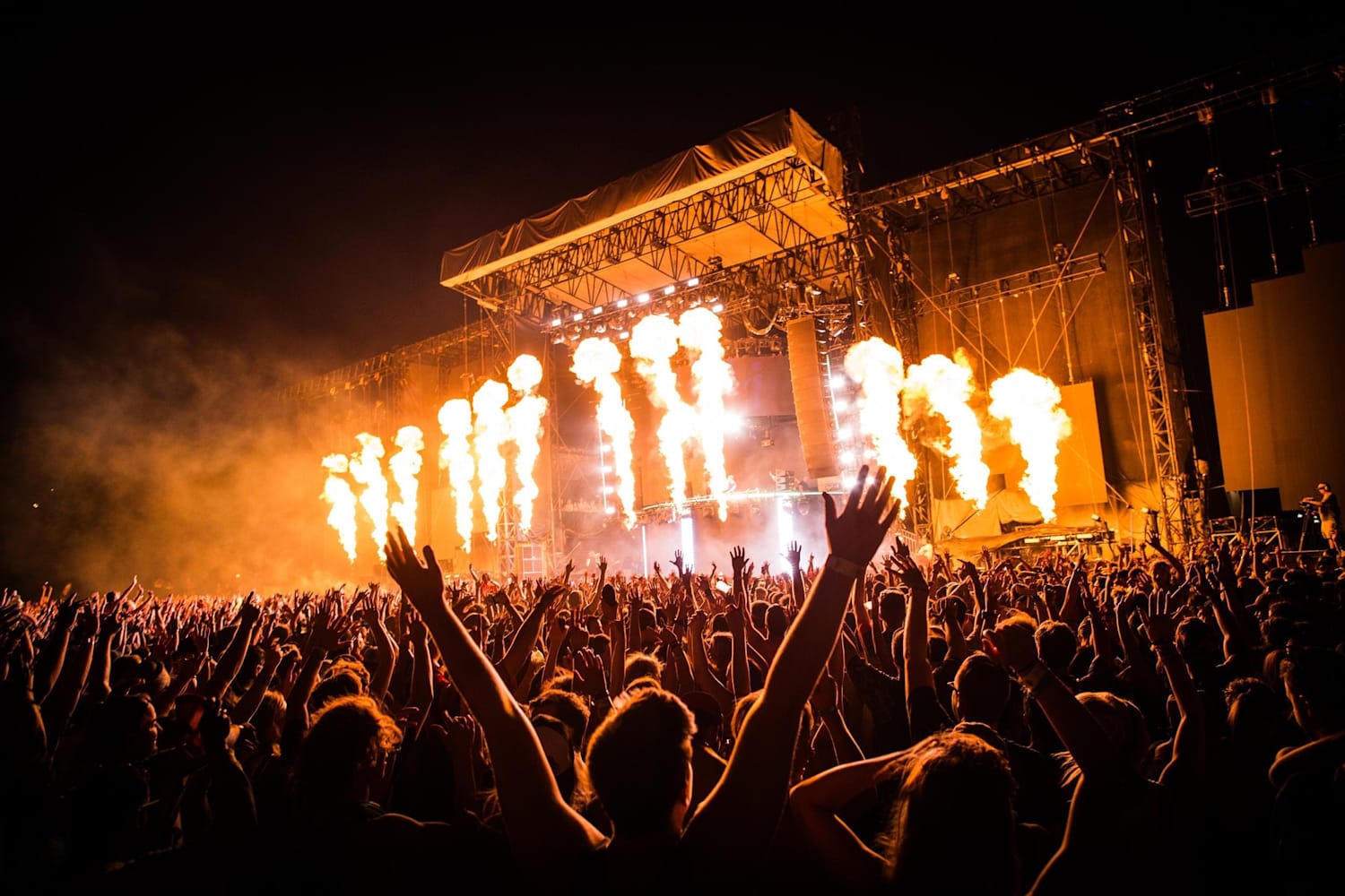 Best apps for edm festival hook up tv