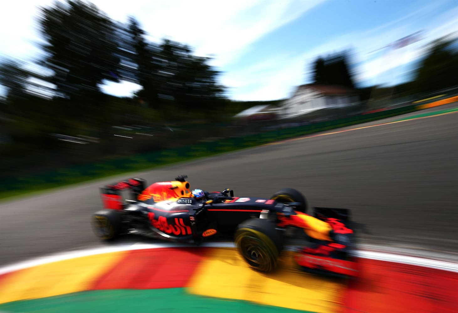 f1 car power