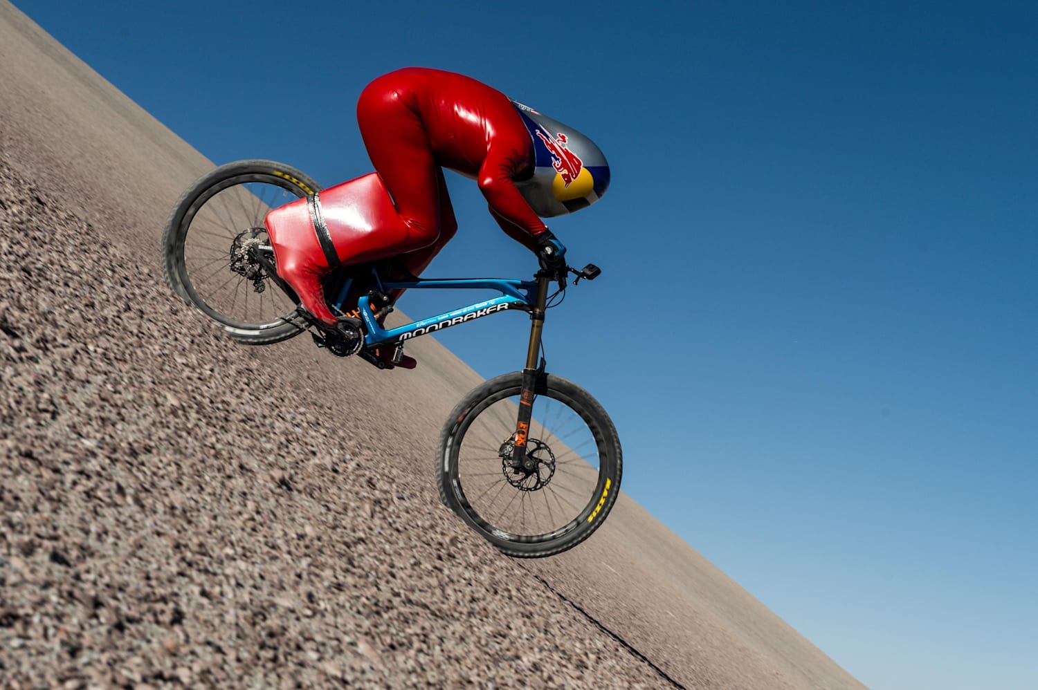 La bicicleta de carretera más rápida del mundo es obra de Red Bull