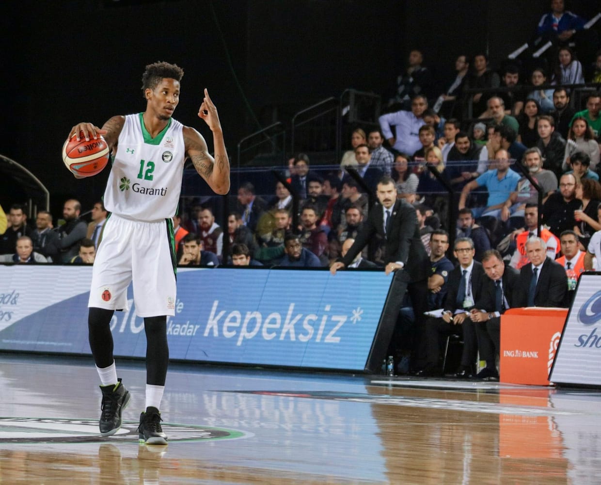 Roportaj Darussafaka Dogus Oyuncusu Will Clyburn