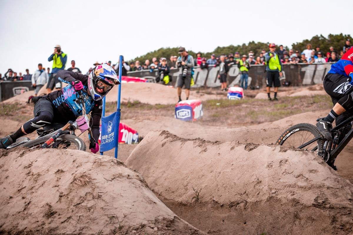 How to organise your own MTB dual slalom race guide