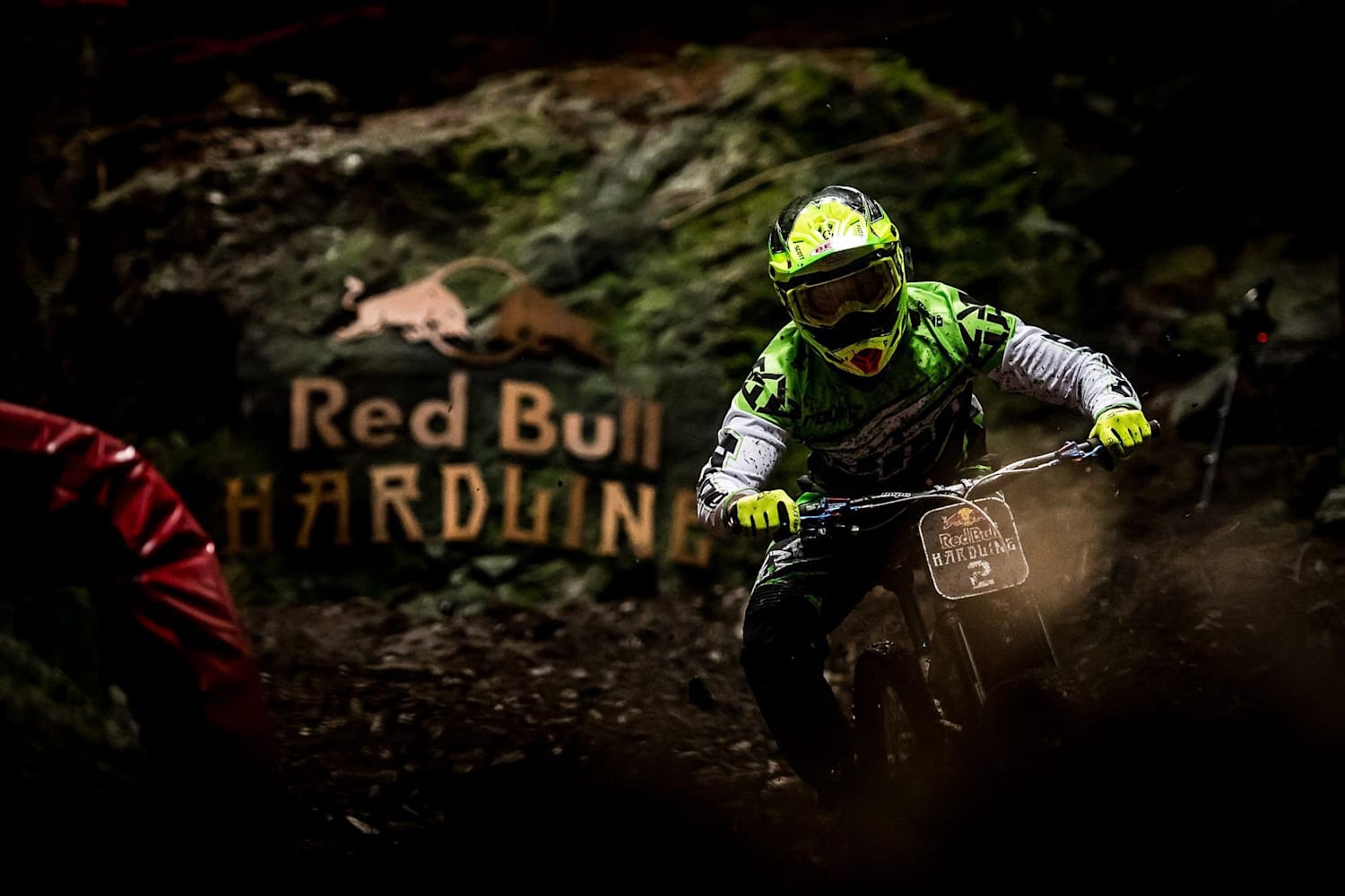 Red bull hardline 2017 sale