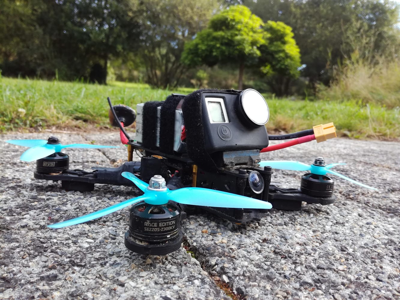 FPV Racing : Guide pour débuter en course de drones