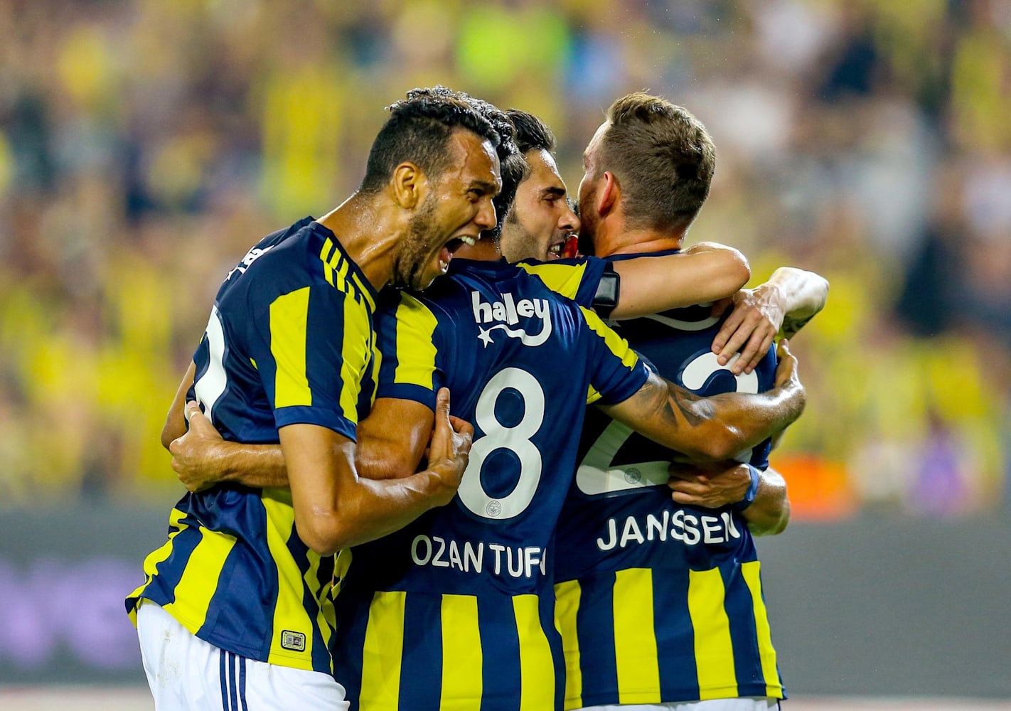 Test Hangi Fenerbahceli Futbolcuya Benziyorsun