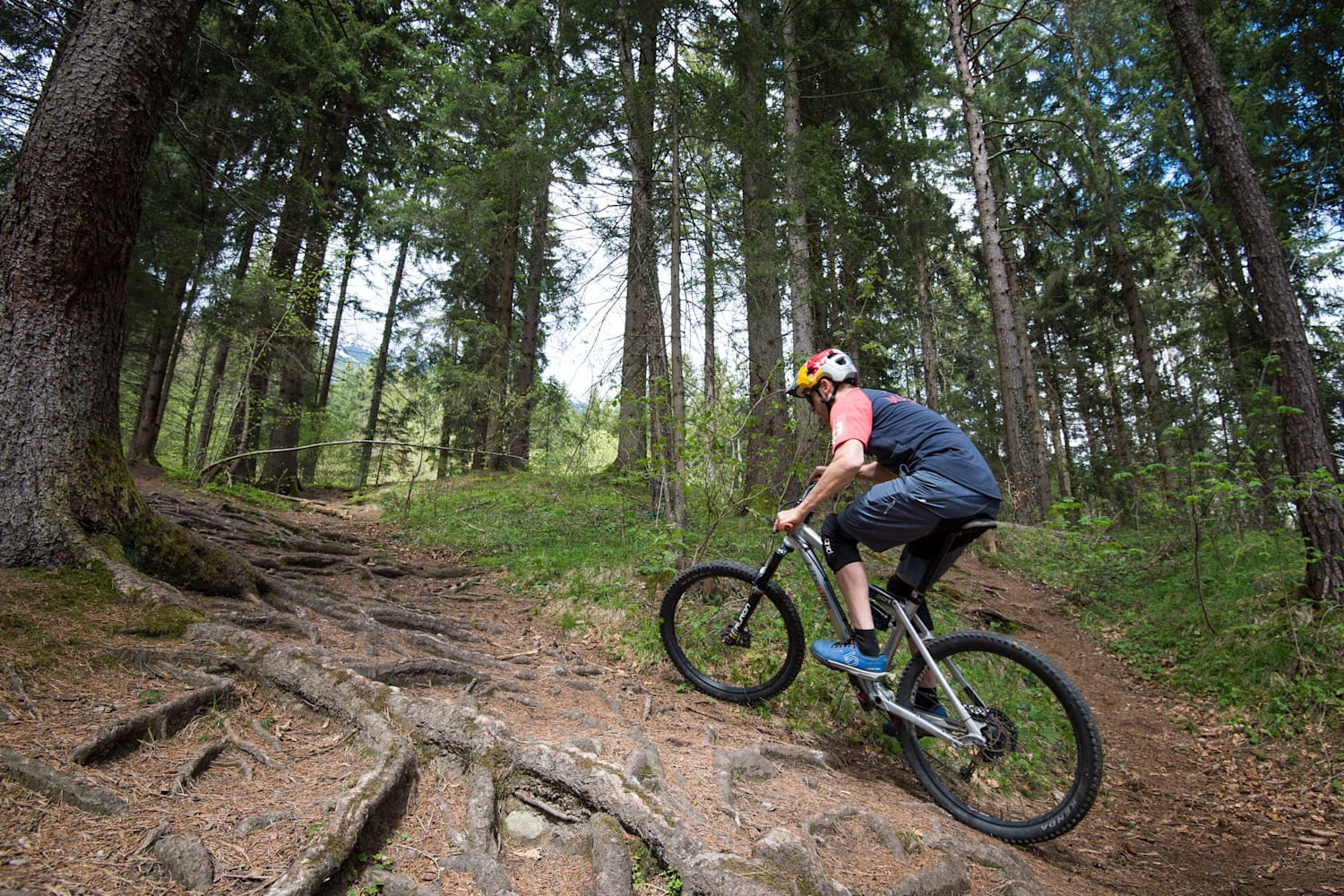 Hill Climbing Technique - Get Fast! - I Love Bicycling