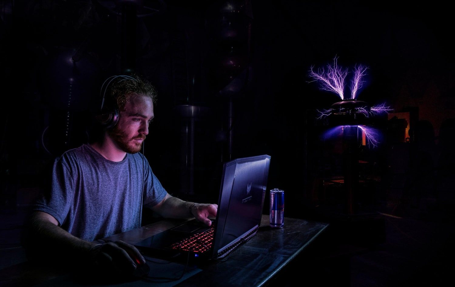 Acer Predator Helios 300 Gaming Laptop Gallery