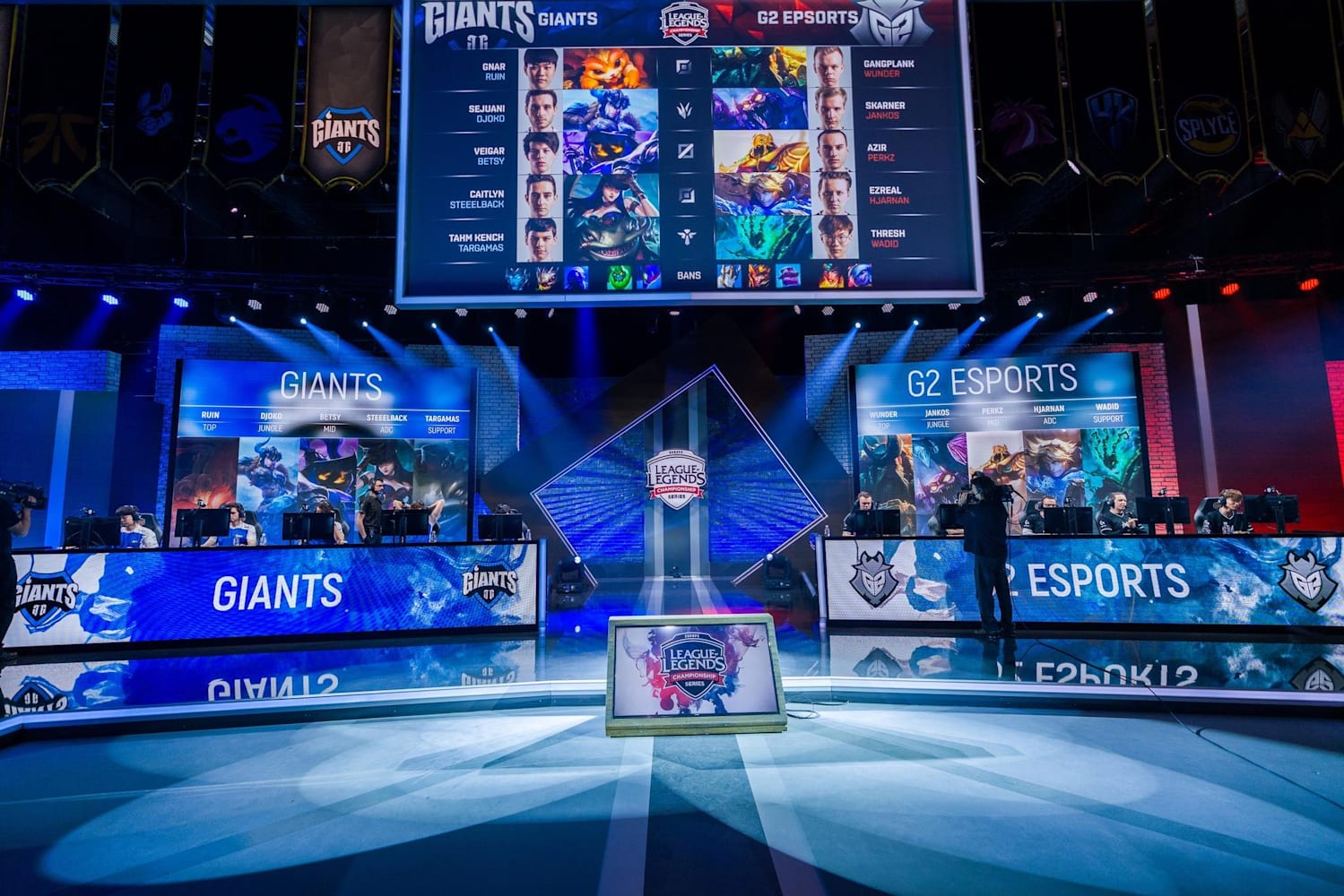 Flyvningen på plade EU and NA LCS: The most contested picks in January