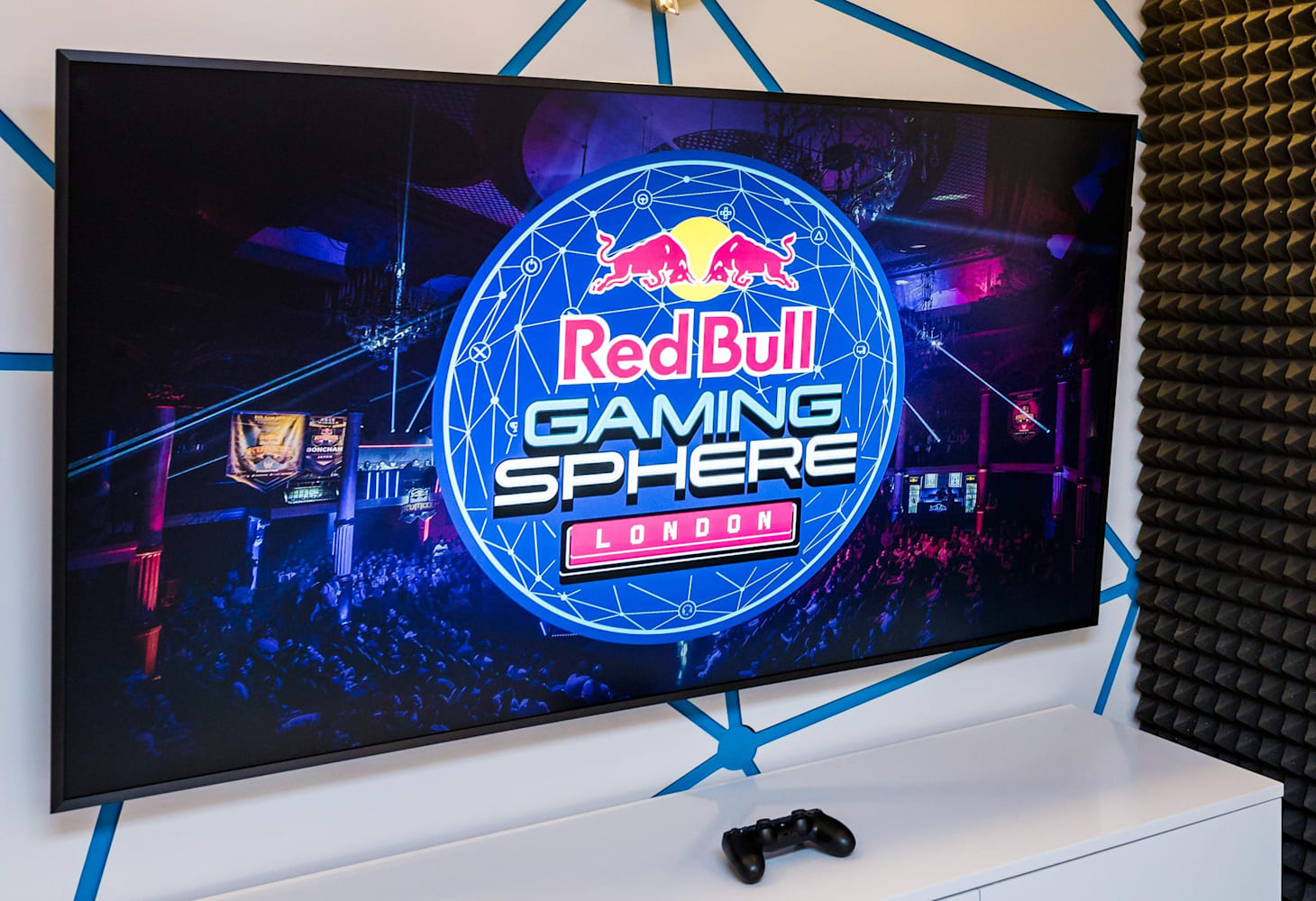 krise Men Tilgængelig Red Bull Gaming Sphere opens in London
