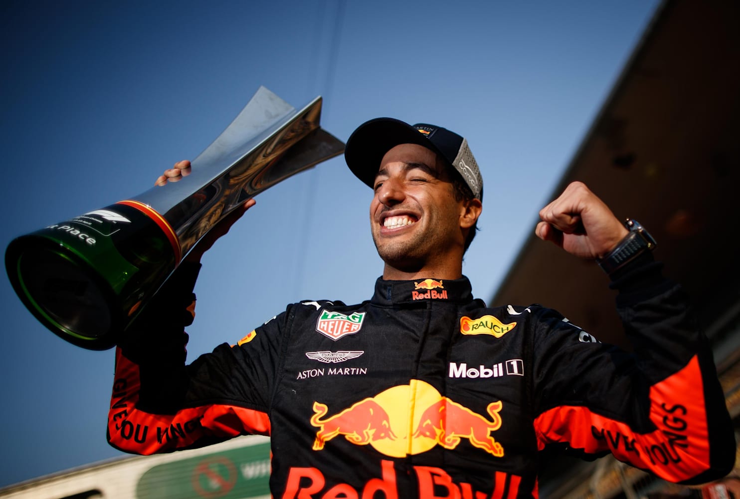 海外 限定品 送料込み ダニエル・リカルド F1 Daniel Ricciardo 2022 レーシングスーツ グローブ セット サイズ各種 レプリカ  3 - スポーツ別