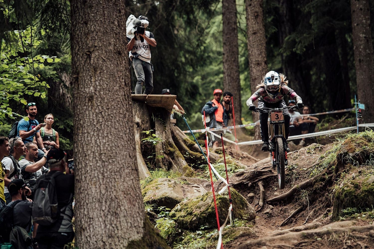 downhill mtb racing