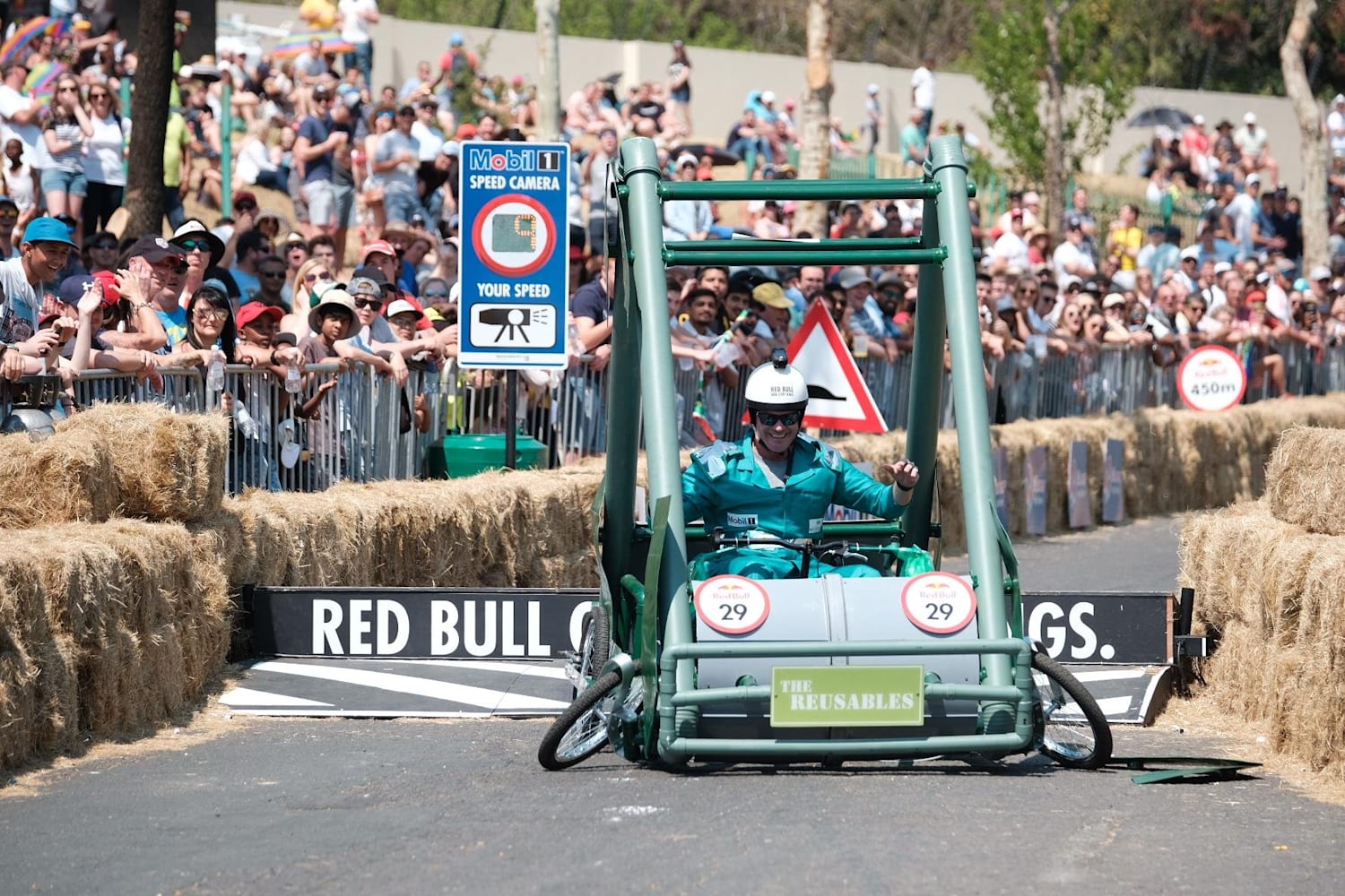 Box cart race shop