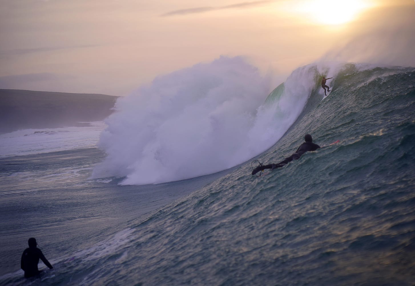 Surfing shop high waves