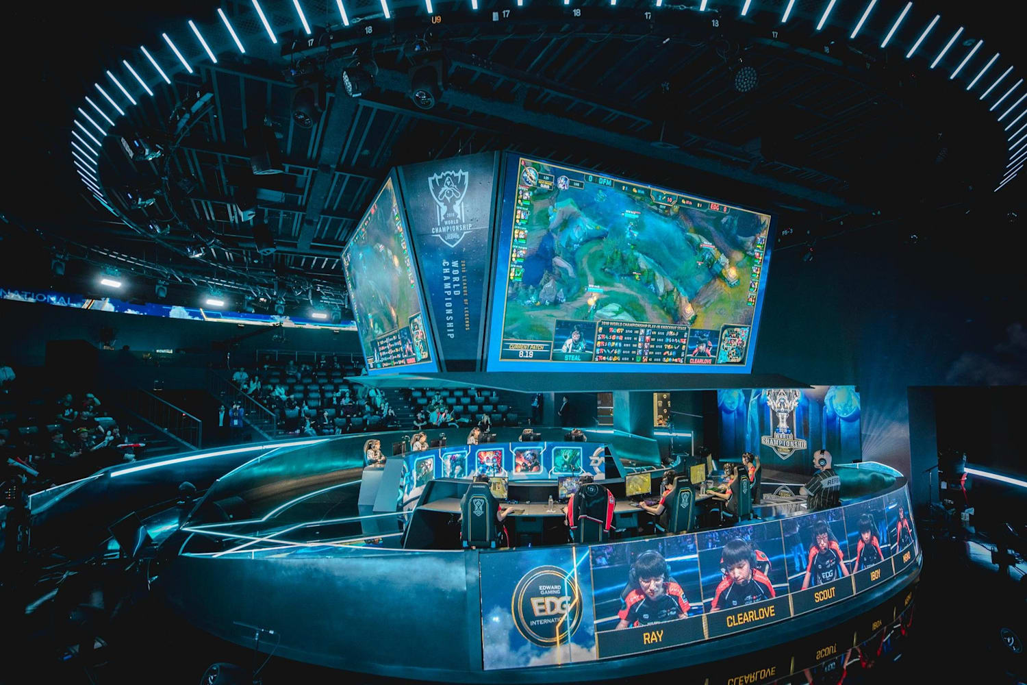 league of legends play in stage