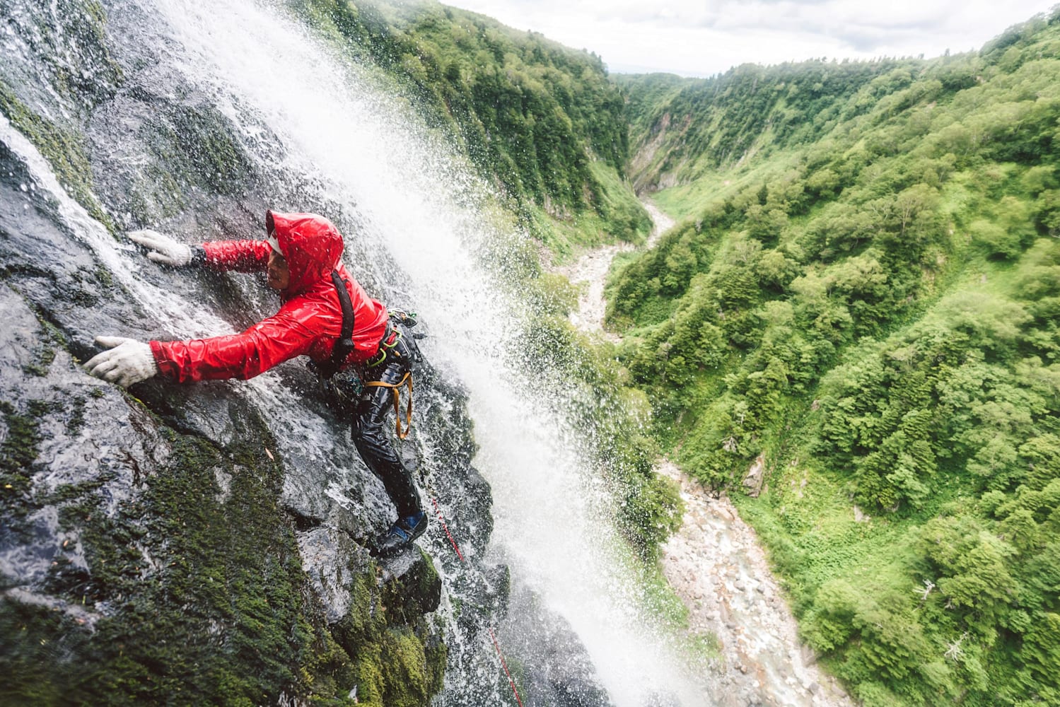 Japanese rock climbing shoes top
