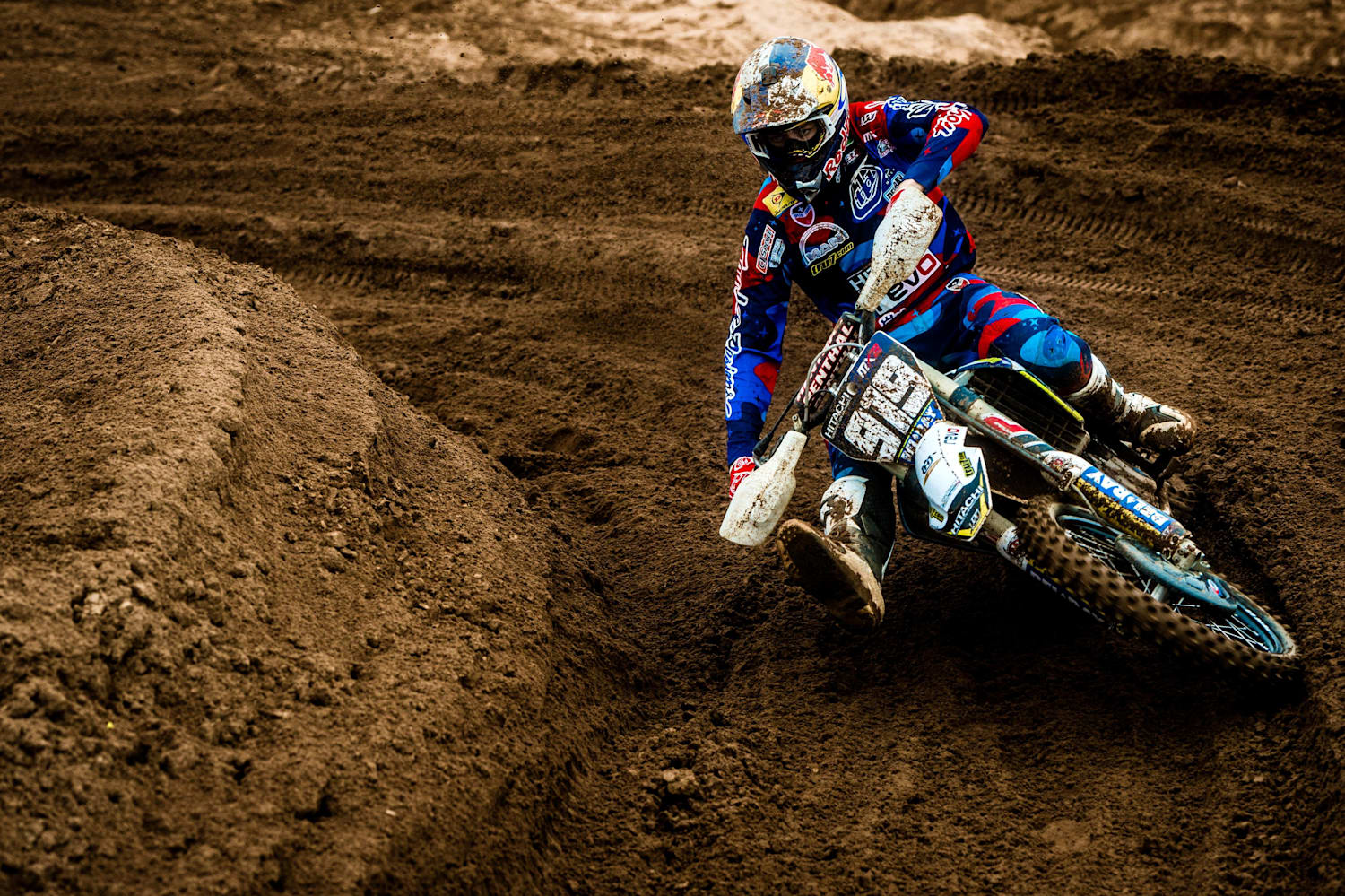 Pro dirt hot sale bike riders