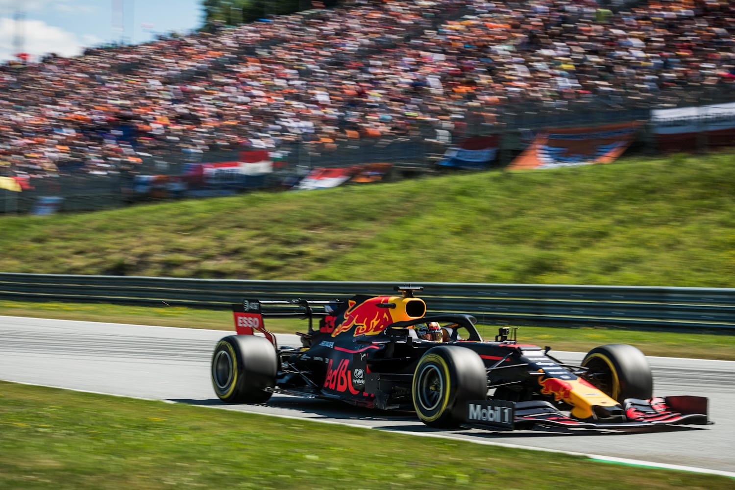 F1 Hakkinda Cevabi Merak Edilen 10 Soru