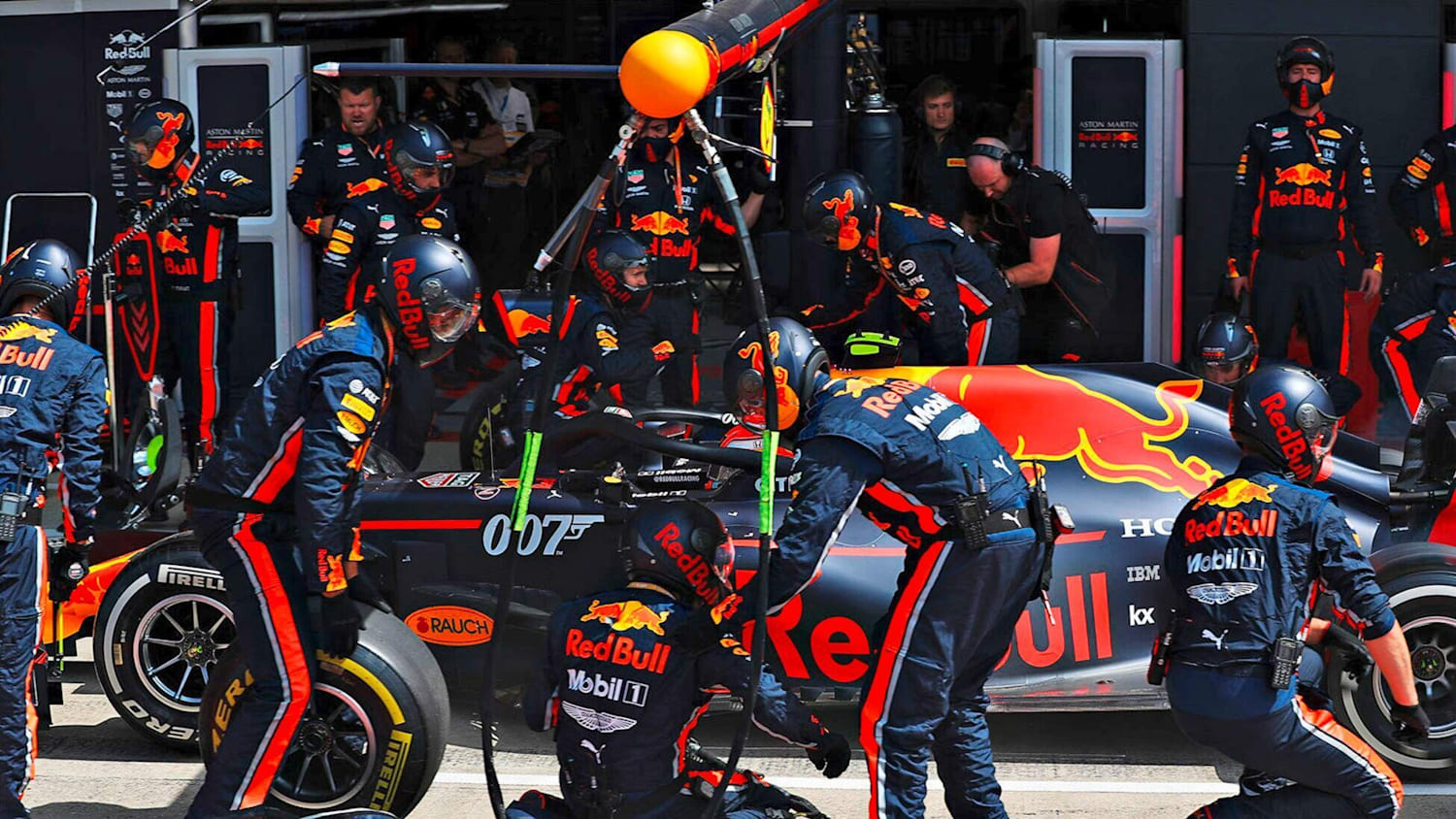 Rekord Boxenstopp Red Bull Racing Braucht 1 9 Sekunden