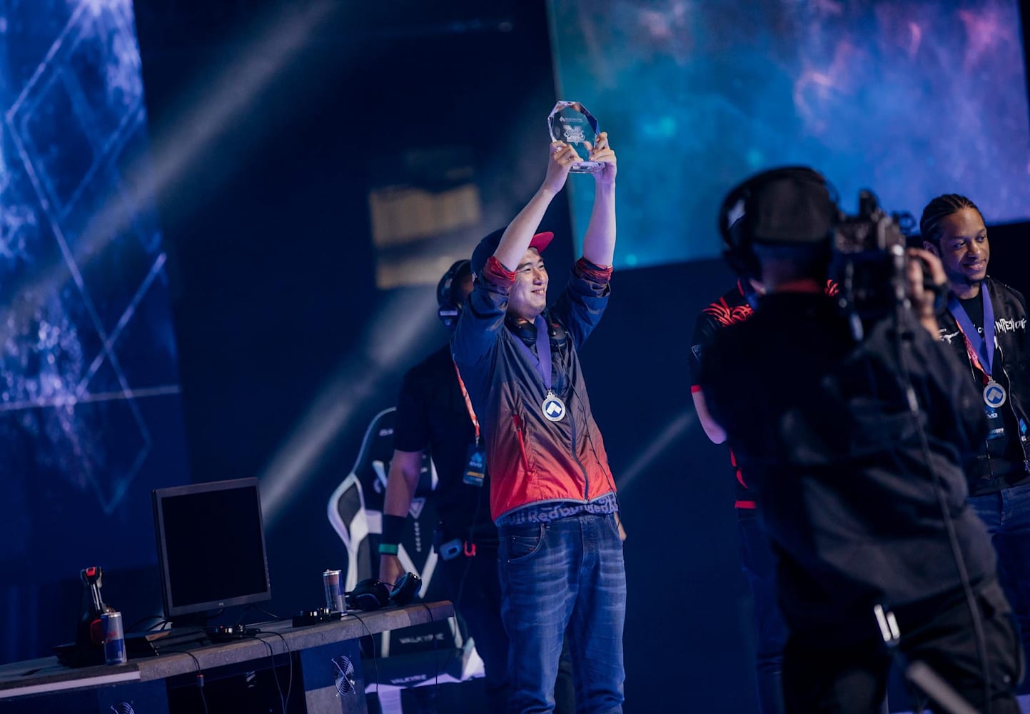 ストリートファイターv ボンちゃんがevo 19優勝 Eスポーツ レッドブル スト５ ストｖ