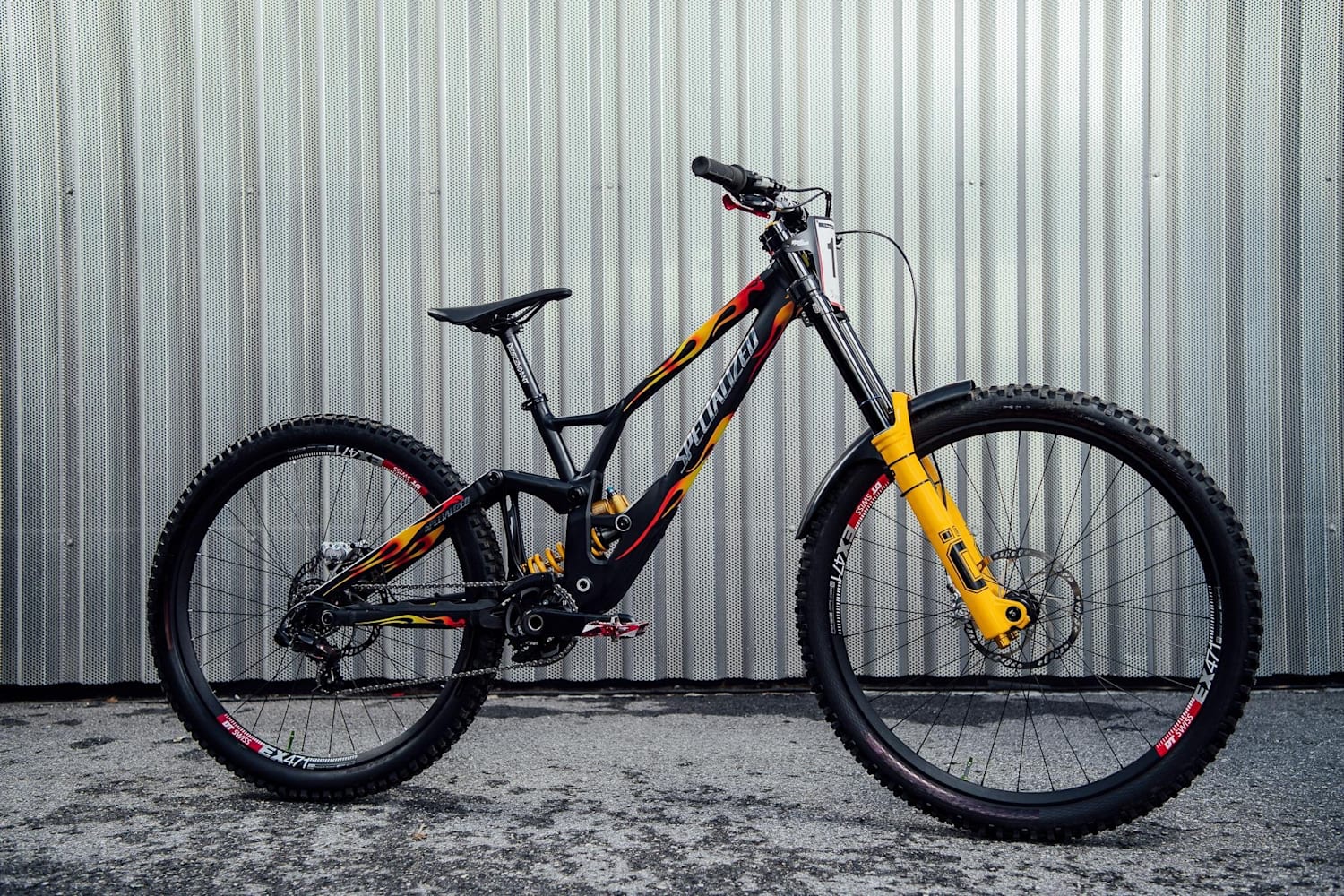 Finn Iles Examinamos su Specialized Demo 2019