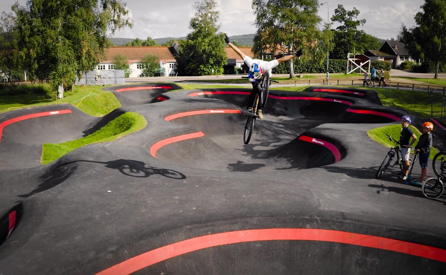 cycle pump track