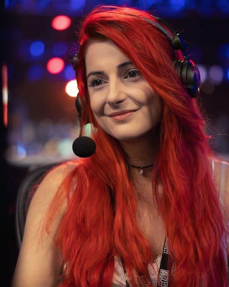 Meet AnnieFuchsia - one of Sweden's most prominent streamers