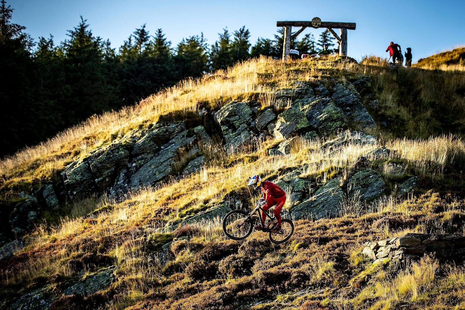Red Bull Hardline 2019 Full Qualifying Results Watch bernard kerr deny gee atherton the win in hardline 2019 on what some would say is the worlds most dangerous track. gee atherton and charlie hatton preview hardline 2019