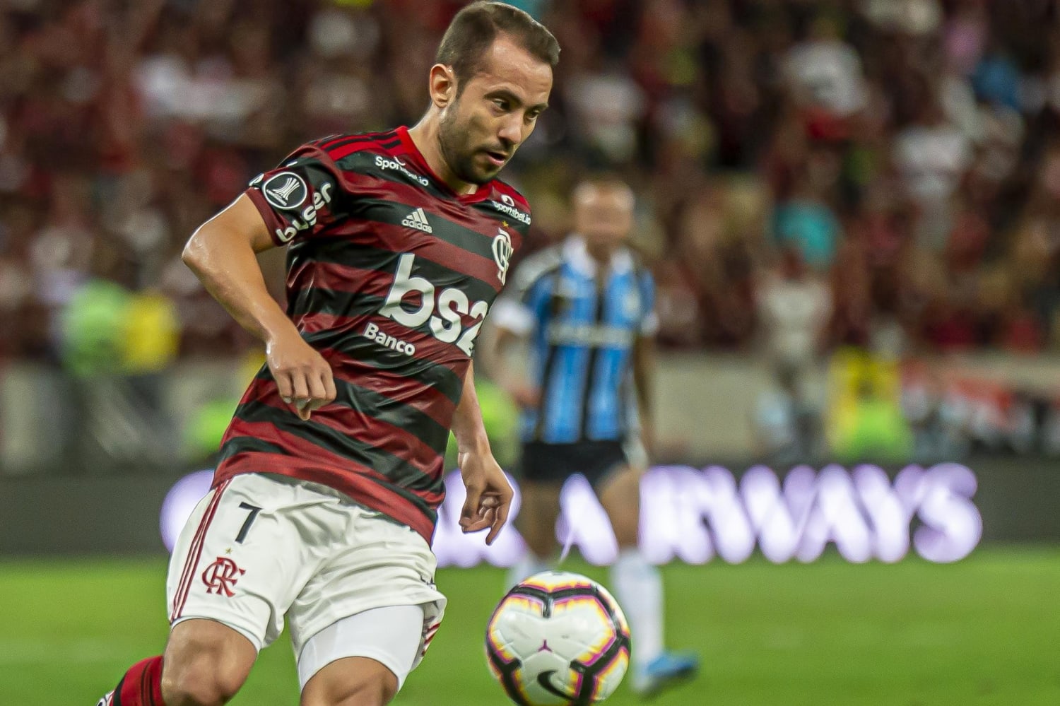 Três jogadores do Flamengo mudarão seus números de camisa para