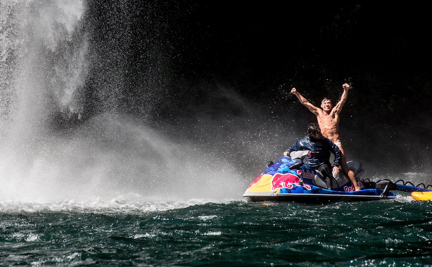 Red Bull Cliff Diving 2017 Chile Report And Videos
