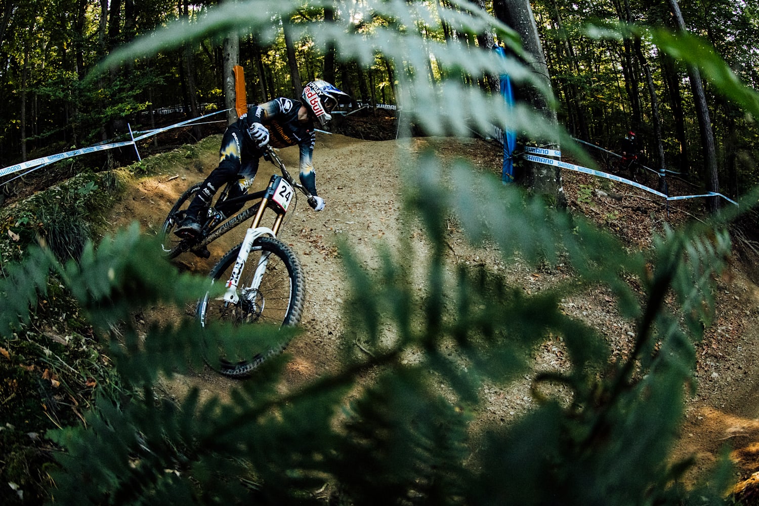 Gee Atherton previews the downhill course at Lous
