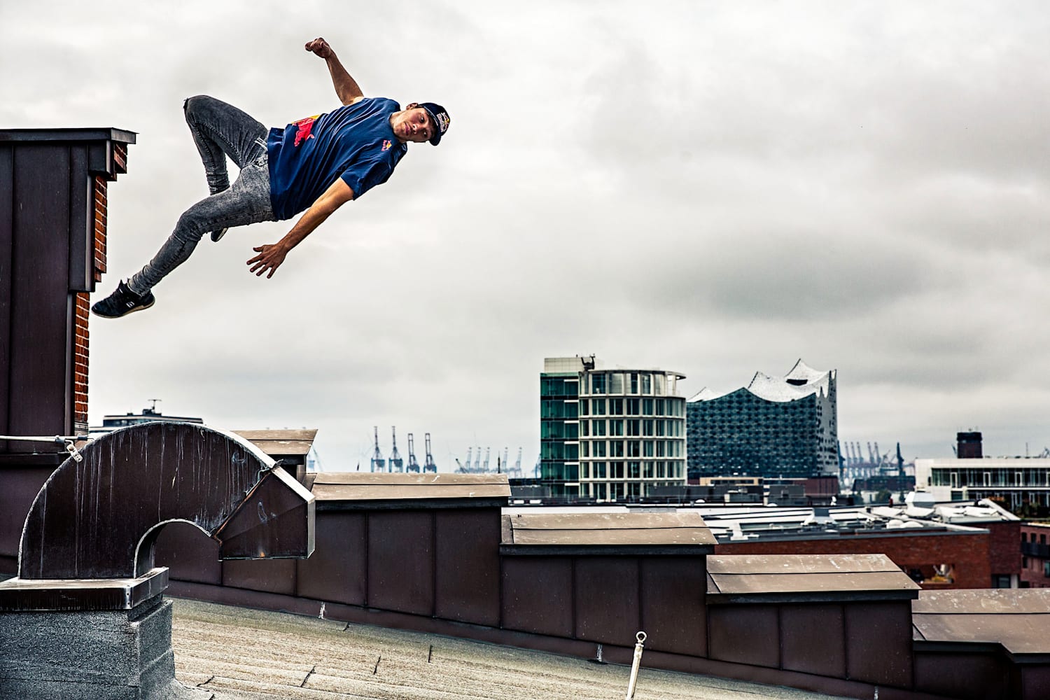 Free running video in Istanbul with Jason Paul