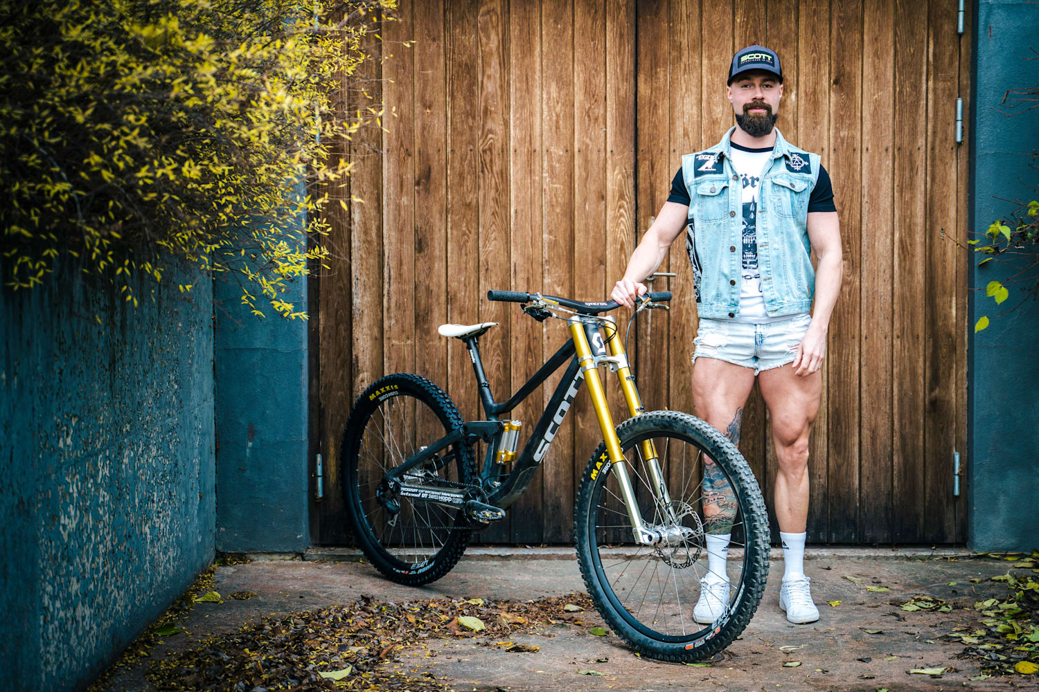 A bicicleta de DH aro 29 mais leve do mundo feita por Gustav Gullholm