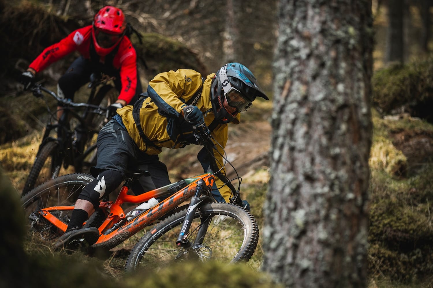 Guida pratica MTB: scegliere il casco da enduro