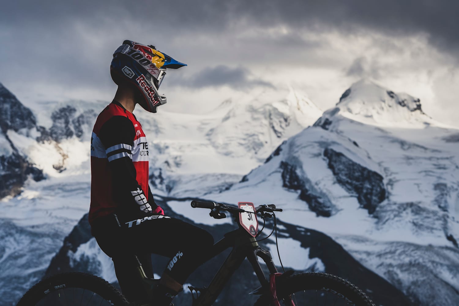 trek mountain bike helmet